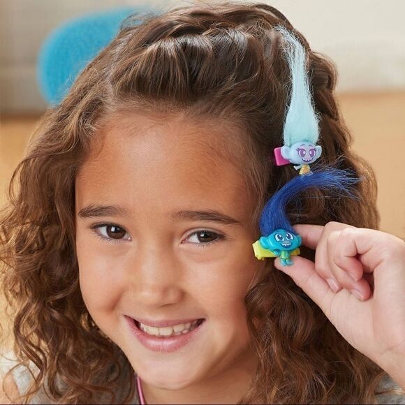 Trolls Tiny Dancers Greatest Hits 6 Figures NIB - Picture 9 of 10